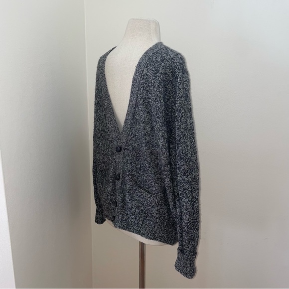 Vintage Marshall Fields 100% New Wool Scotland Gray Cardigan Sweater Size Large - Picture 4 of 14